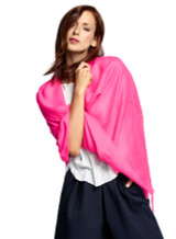 Armory 100% Baby Alpaca Wool Oversize Scarf, Shawl & Wrap in Barbie Pink-tastic.
Worn as shawl on model. Armory 100% Baby Alpaca Wool Oversize Scarf, Shawl & Wrap in Barbie Pink-tastic.
Worn as shawl on model.