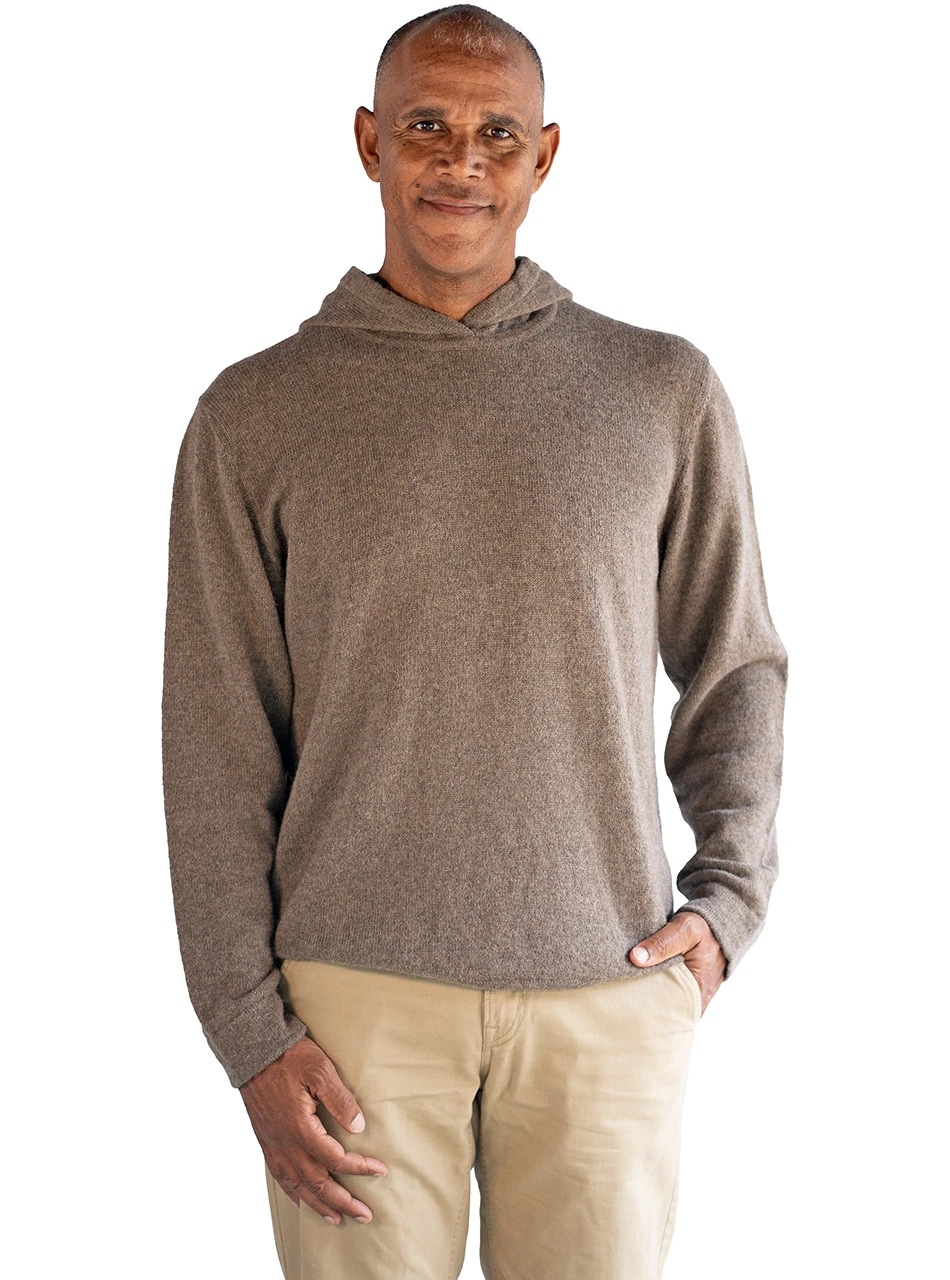 The Alpaca Golf Hoodie front Acorn brown, Main image.