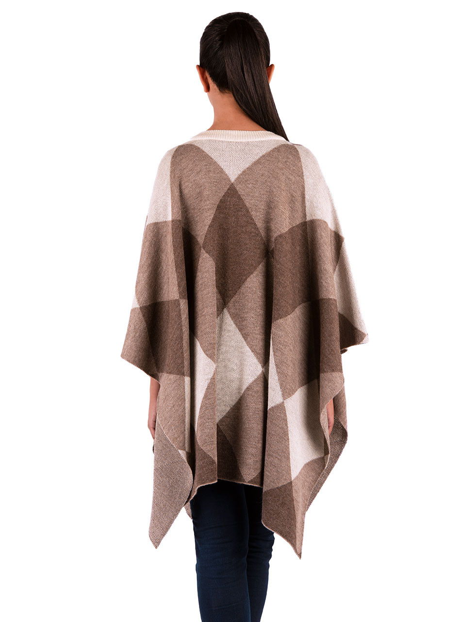 Women's Diamond Poncho in 100% Baby Alpaca Wool
On model Back
