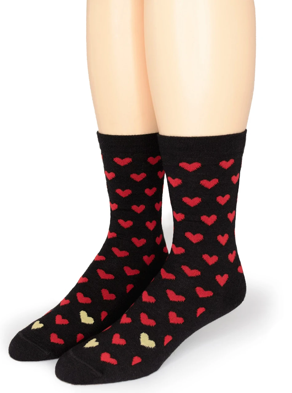 Found Hearts 100% Alpaca Wool Socks 
Front - Medium