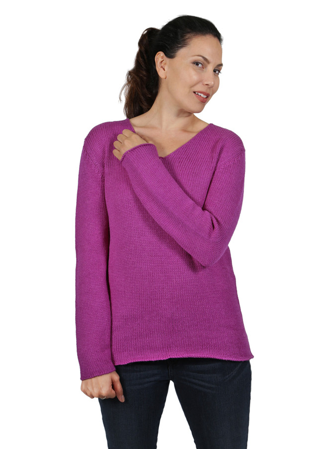 Women's Jewel V-neck 100% Baby Alpaca Wool Pullover Sweater Lavender On Model.