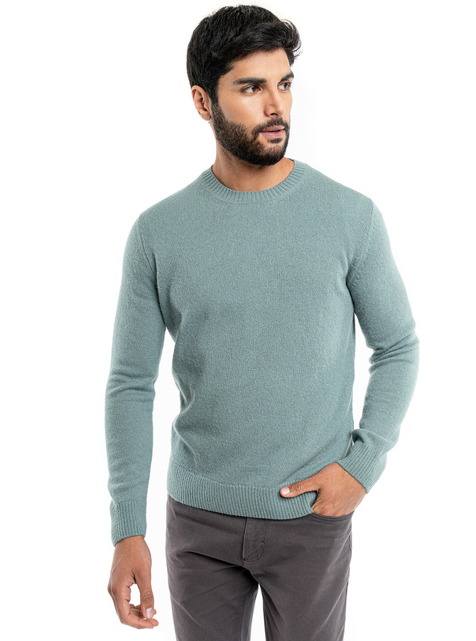 The Men's Essential Baby Alpaca Crewneck Pullover
Lichen green - Main image.