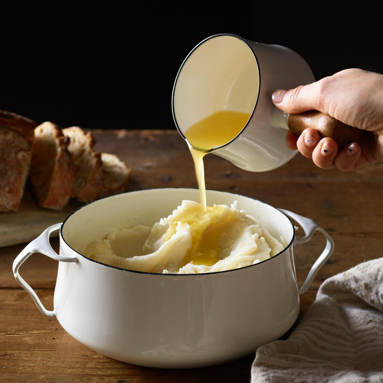 Dansk Købenstyle 2Q Saucepan in WHITE - THE BEACH PLUM COMPANY