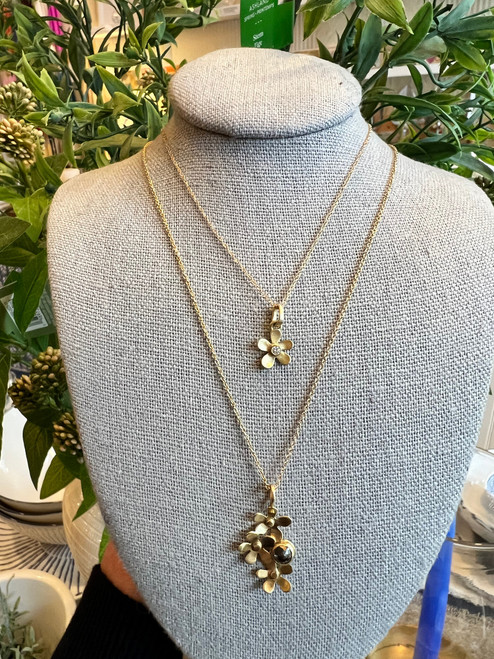 Triple Daisy Necklace in 18k Gold with .43ct Salt + Pepper Diamond on 16" 18k Gold Chain