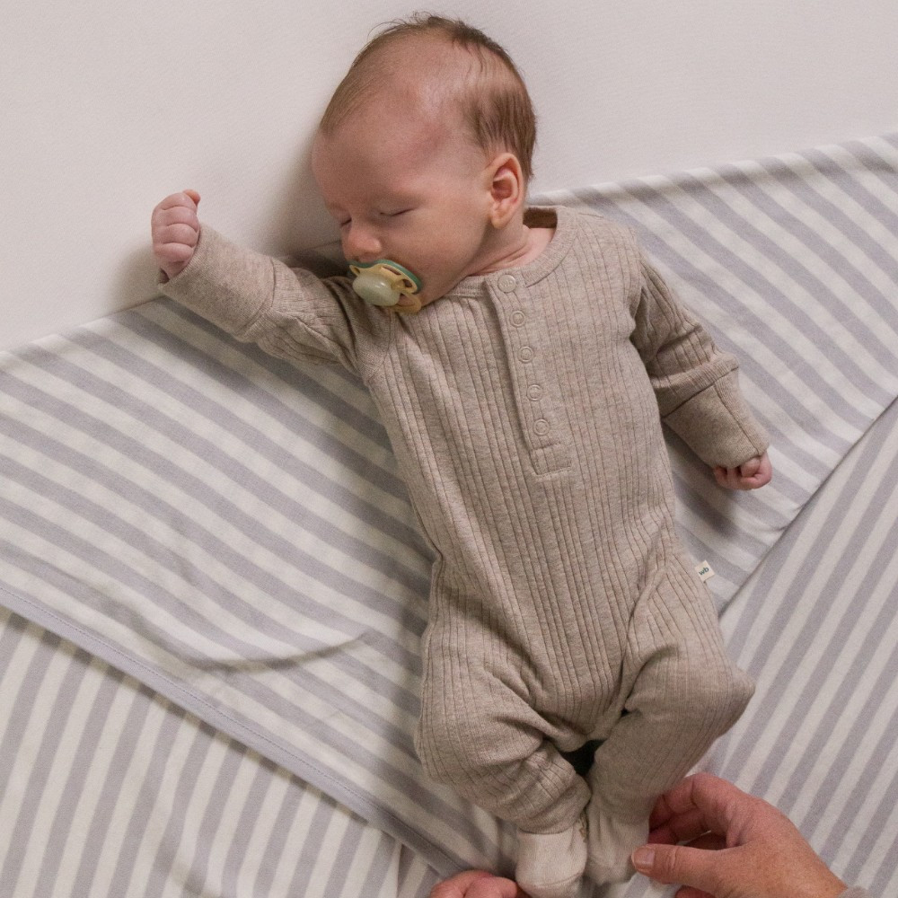 Woolbabe Merino/Organic Cotton Swaddle/Blanket Pebble Merino