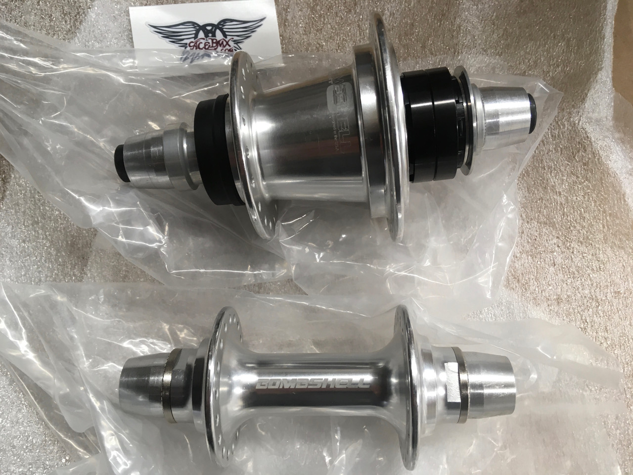 Bombshell Hub Set-28H-Red BOMBSHELL one80 expert/Pro Rear Hub 36H