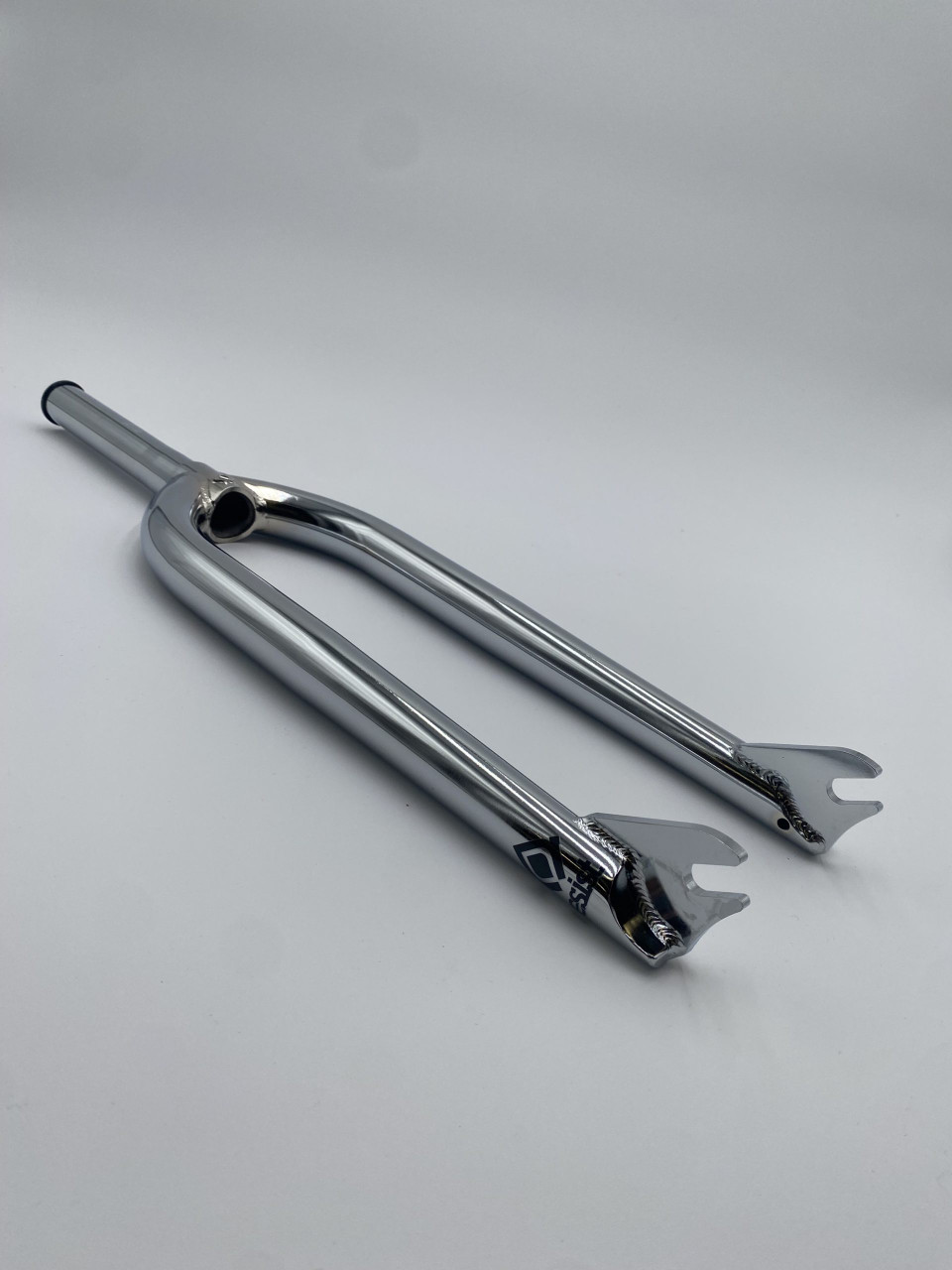 Resist Fixed 26″ Forks - Chrome Americancycle.com