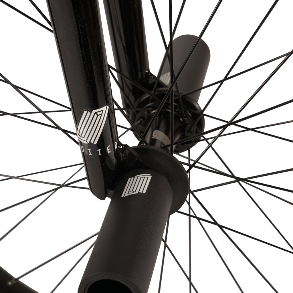 United Reborn 20.8 High End BMX Bike