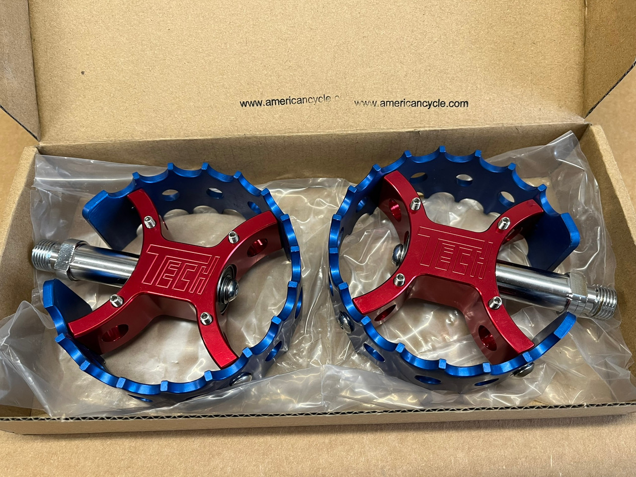 Technique T22 Round Pedals Americancycle.com