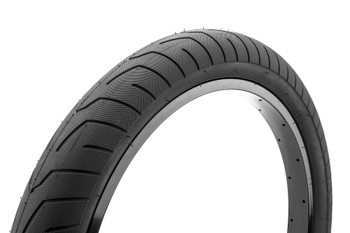 Kink Sever Tire 2.4 White w/ Black Kink Sever Tire 2.4 White w/ Black