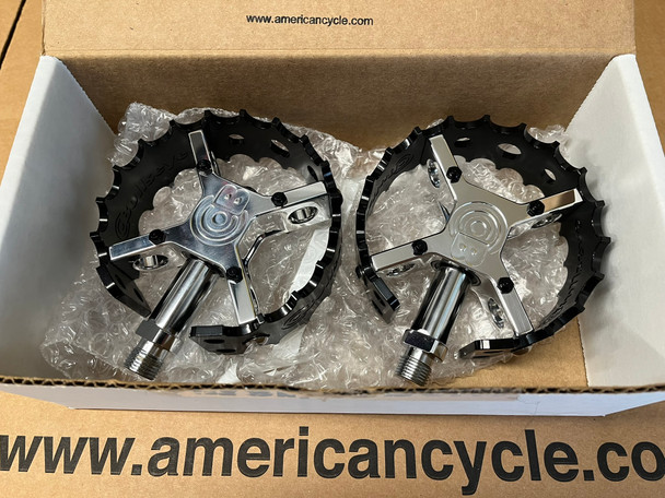 Bullseye Pedals Round