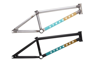 frame-stranger-alleycat__26735