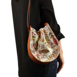 Cinch in Sacred Circle