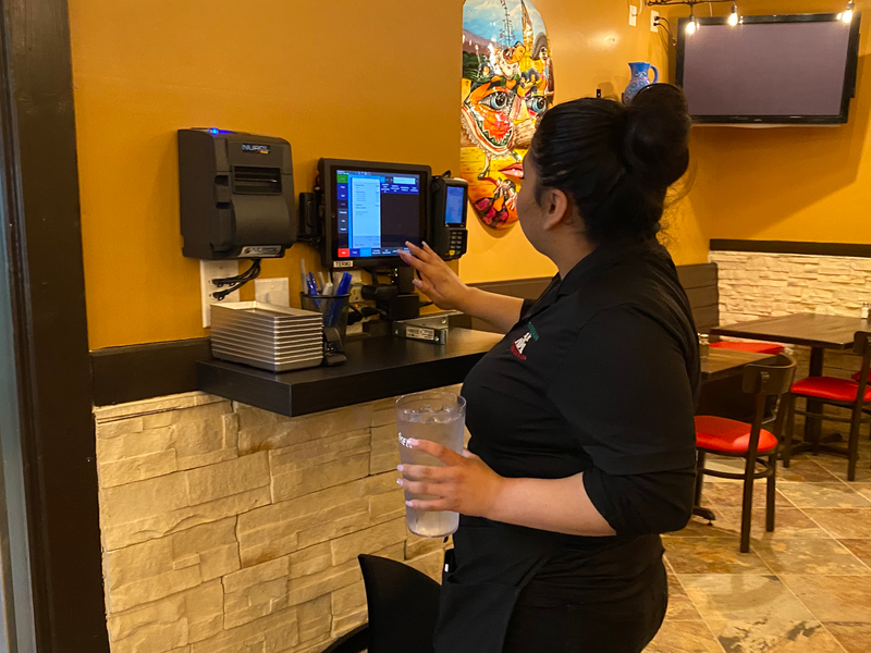 NuRolPOS assists local Atlanta restaurants that want to implement online ordering NuRolPOS assists local Atlanta restaurants that want to implement online ordering