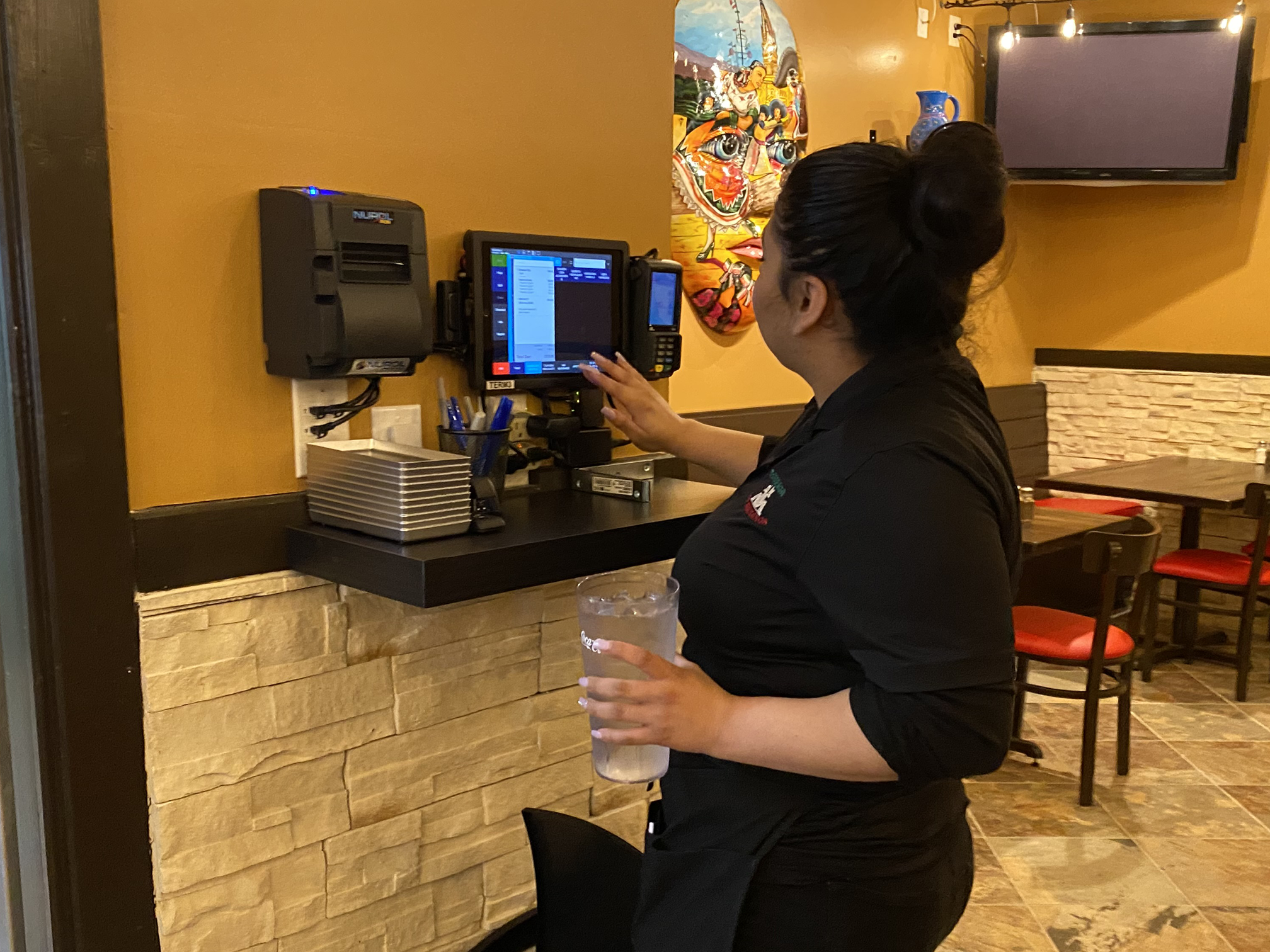 NuRolPOS assists local Atlanta restaurants that want to implement online ordering