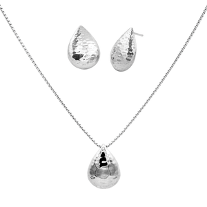 Calypso rain drop earrings and necklace set Calypso rain drop earrings and necklace set