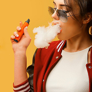 Woman Vaping Elf Bar 600 Disposable