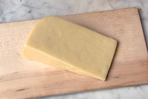 Brookford Farm Cheddar Cheese -- ITEMS-BKFM-CHDCZ-000-PV1520