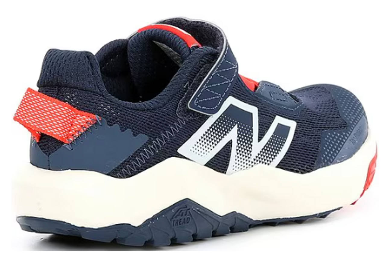 ★★New Balance★★ NBNEF21433 UNI Flying Lettering Short Sl New Balance PANTRLN6 DynaSoft Nitrel v6 Bungee Lace/Strap