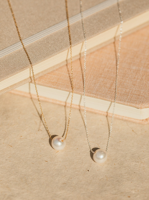 Veronica & Harold Nora Pearl Pendant Necklace