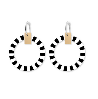 Basics Large Outline Circle Hoop Earrings