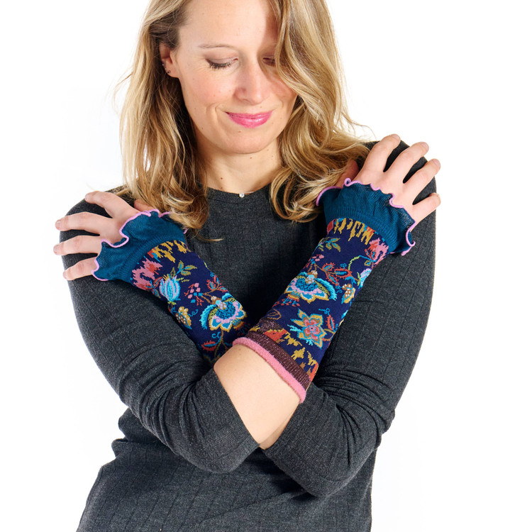 Grenade Mittens