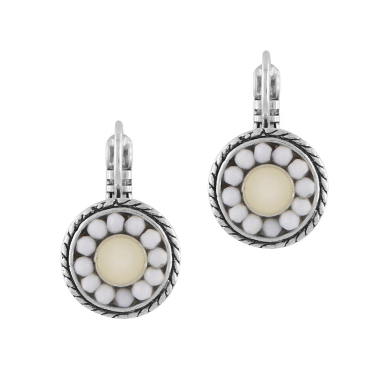 Lovely Earrings 04729