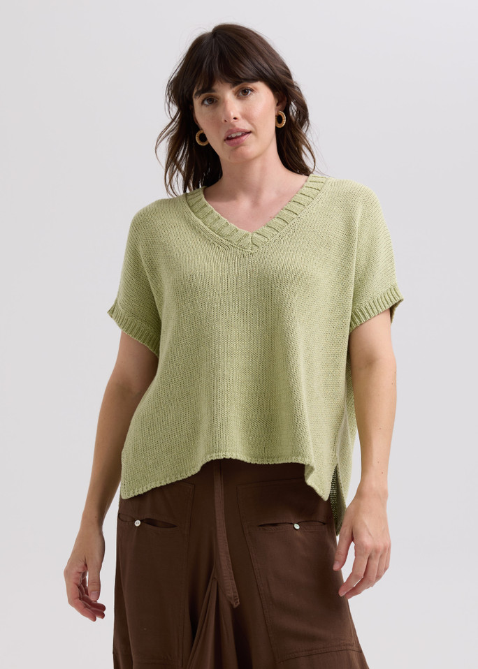 Textured V Top Lemongrass LC7761