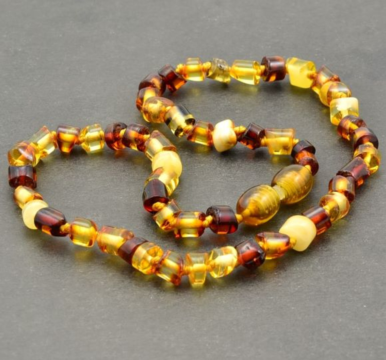 necklace for teething pain