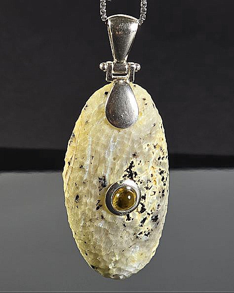 Amber Pendant