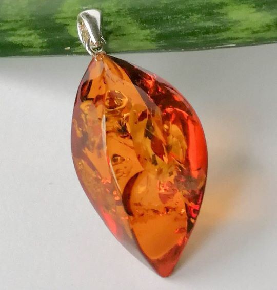 Amber Pendant 