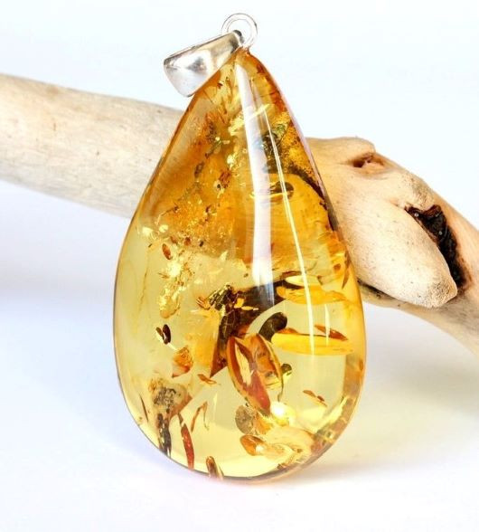 Amber Pendant 