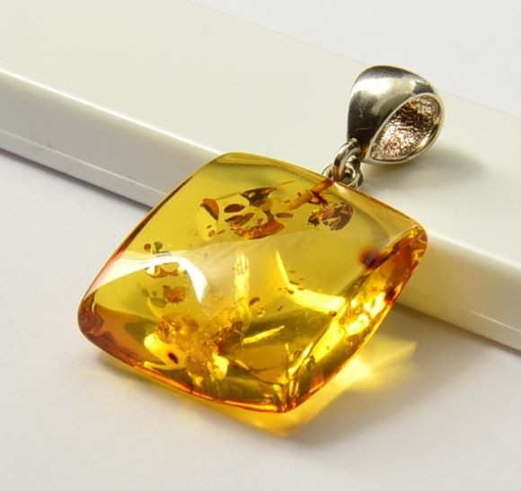 Amber Pendant