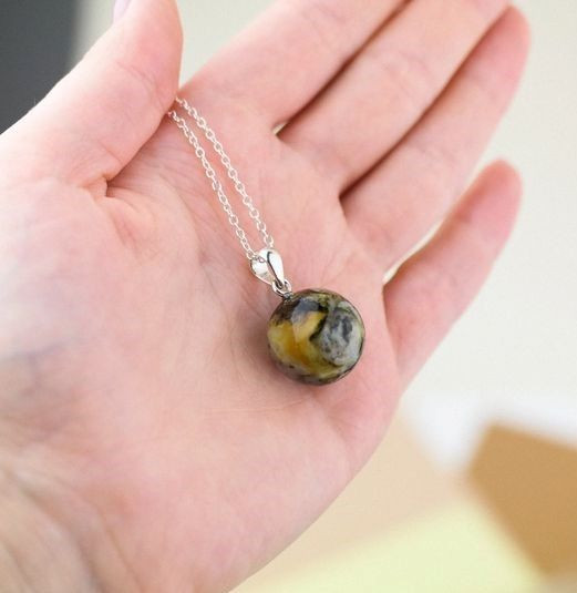 Amber Pendant