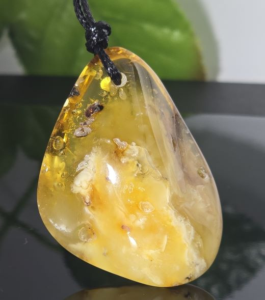 Amber Amulet 