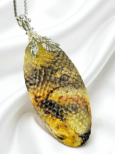 Amber Pendant