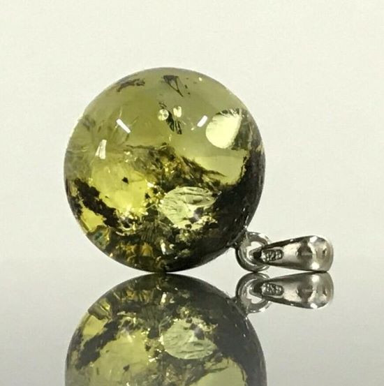 Amber Pendant