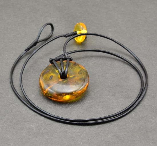 Amber Donut Pendant 