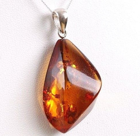 Amber Pendant 