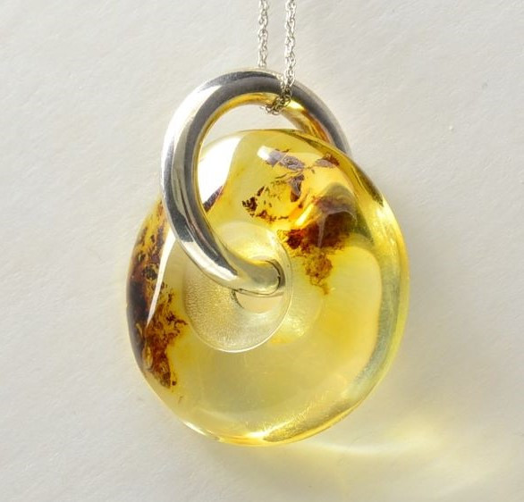Baltic Amber Donut Pendant 