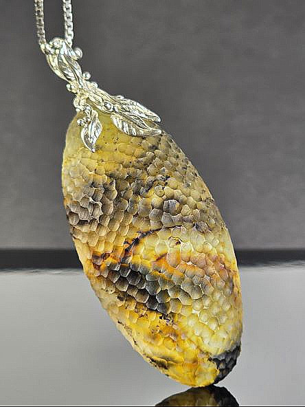 Amber Pendant