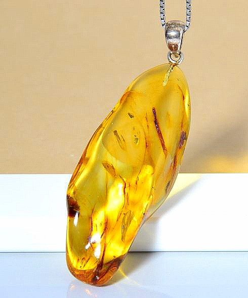 Amber Amulet 