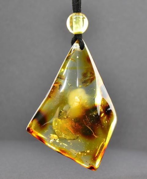 Gorgeous Baltic Amber Pendant Made of Genuine Amber.