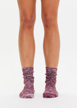 THE UPSIDE women's colourful Highland 2 Pack Sock is made from cotton and elastane. The 2 pack crew sock include chunky burgundy marle and chunky grey marle.