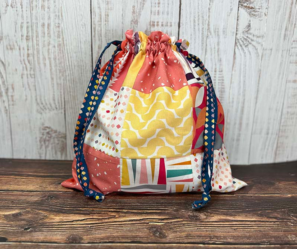 Charm-FIlled Carry Bag Tutorial