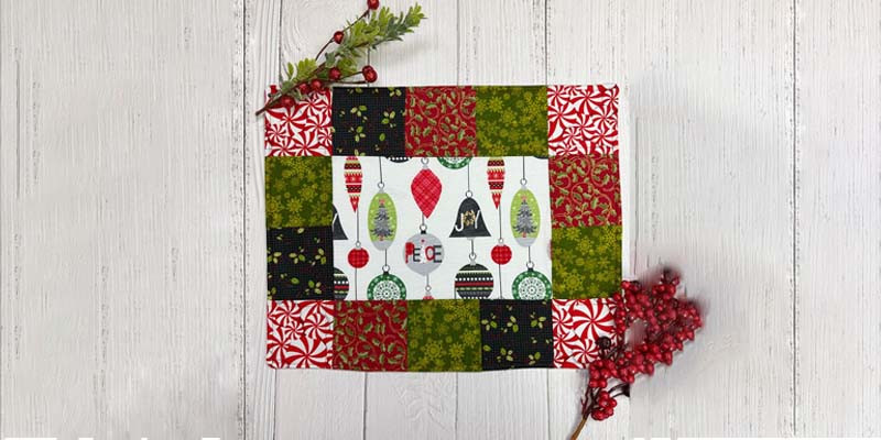 Holiday Placemats - A Quick Fat Quarter Tutorial