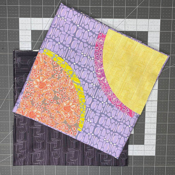 Sit n' Sew - Curvy Blooms 2 - Table Runner Quilt Kit