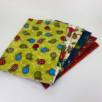 Folded Christmas/6pc fat quarter fabric bundle