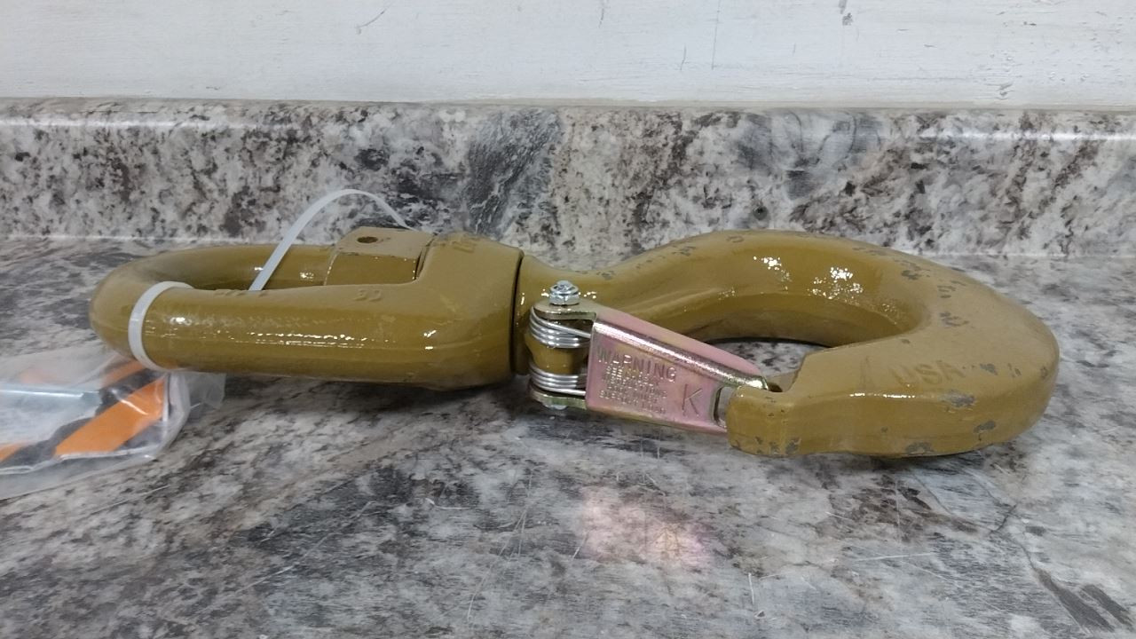 Crosby 1048868 Slip Hook Alloy Steel, Swivel Eye, 22,000 lb Working