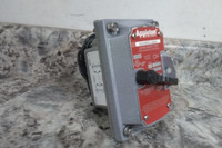 Appleton Electric EDSK-MC2 600VAC Maximum Voltage Rating Motor Switch-14807418